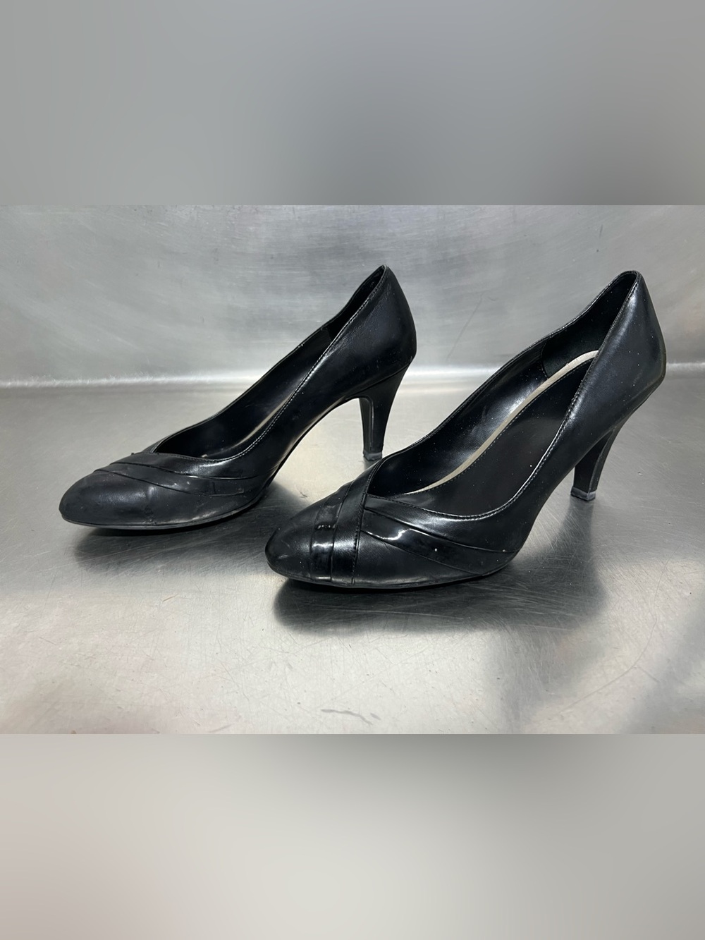 East 5th Black Pumps - Size 7 - GUC